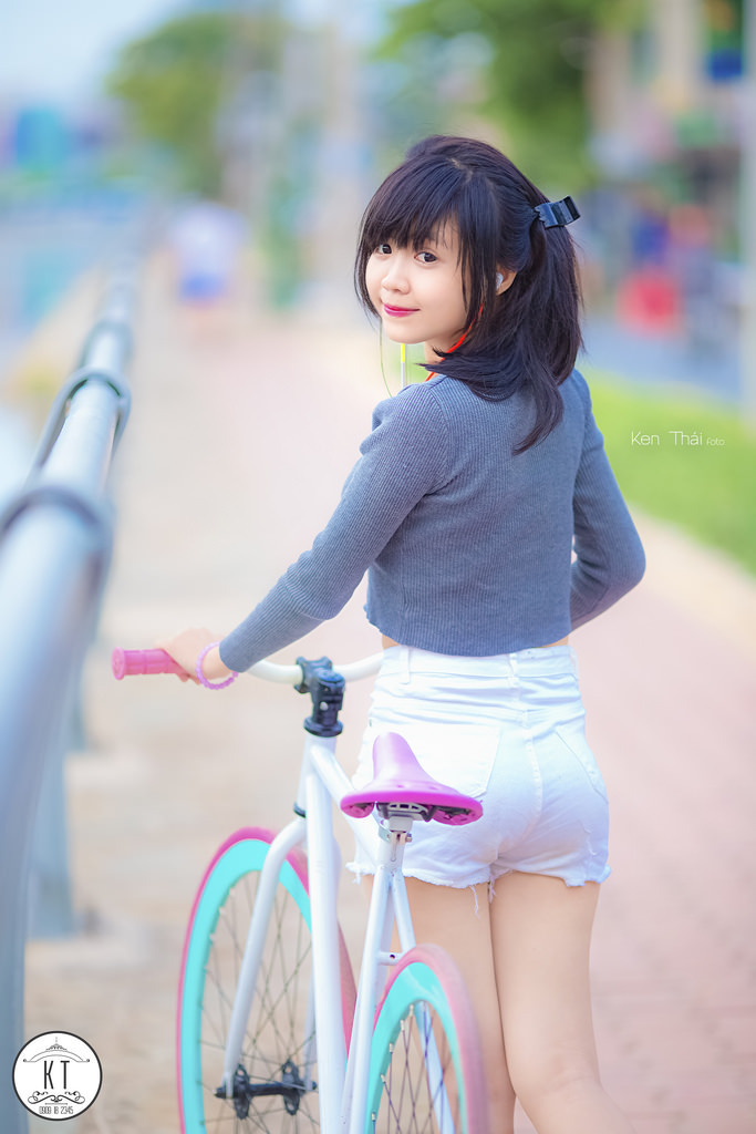 丰满少妇被猛烈进入免费观看